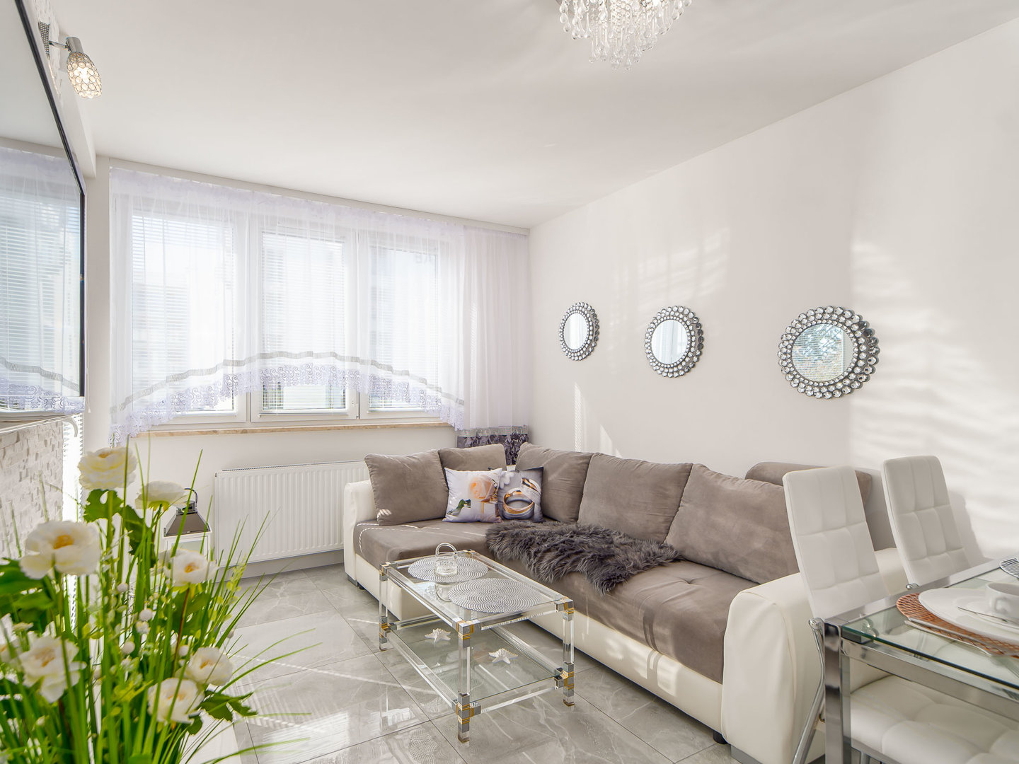 Color Apartments APARTAMENT LUSTRZANY dla 4 osób Kołobrzeg